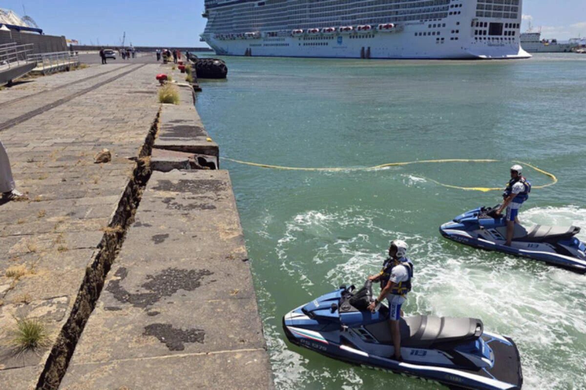 Local Police help After Norwegian Epic Breaks Free From Moorings (Photo Credit: ANSA)